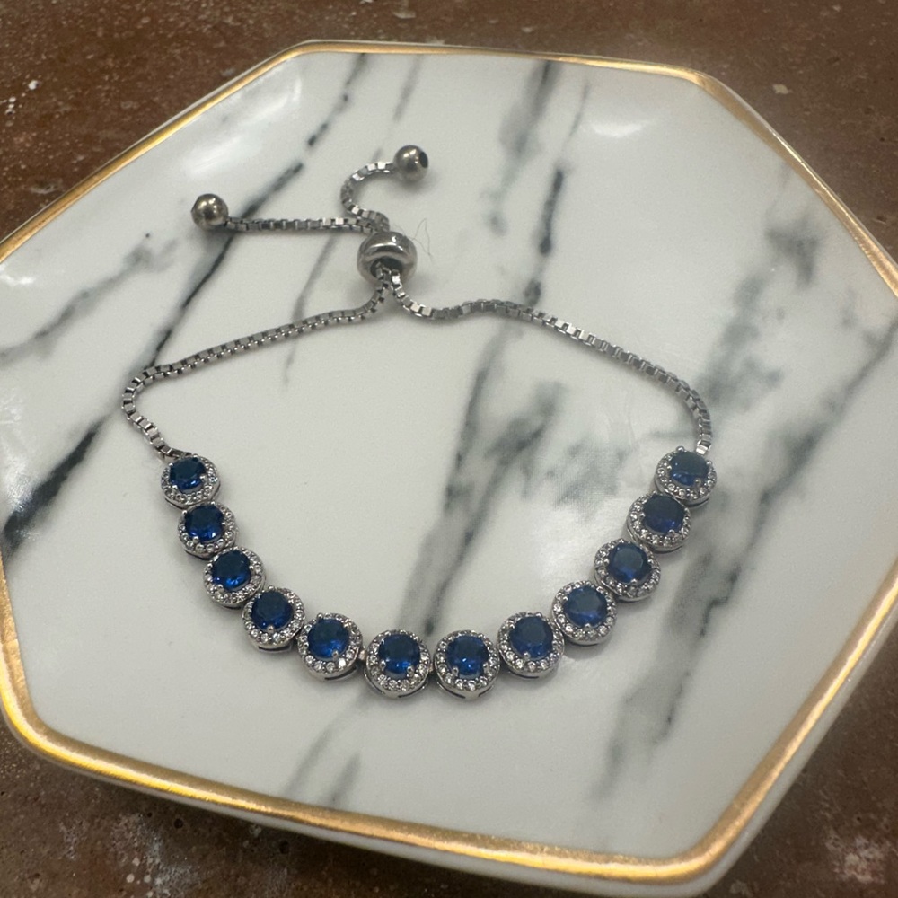 Adjustable sapphire bracelet
